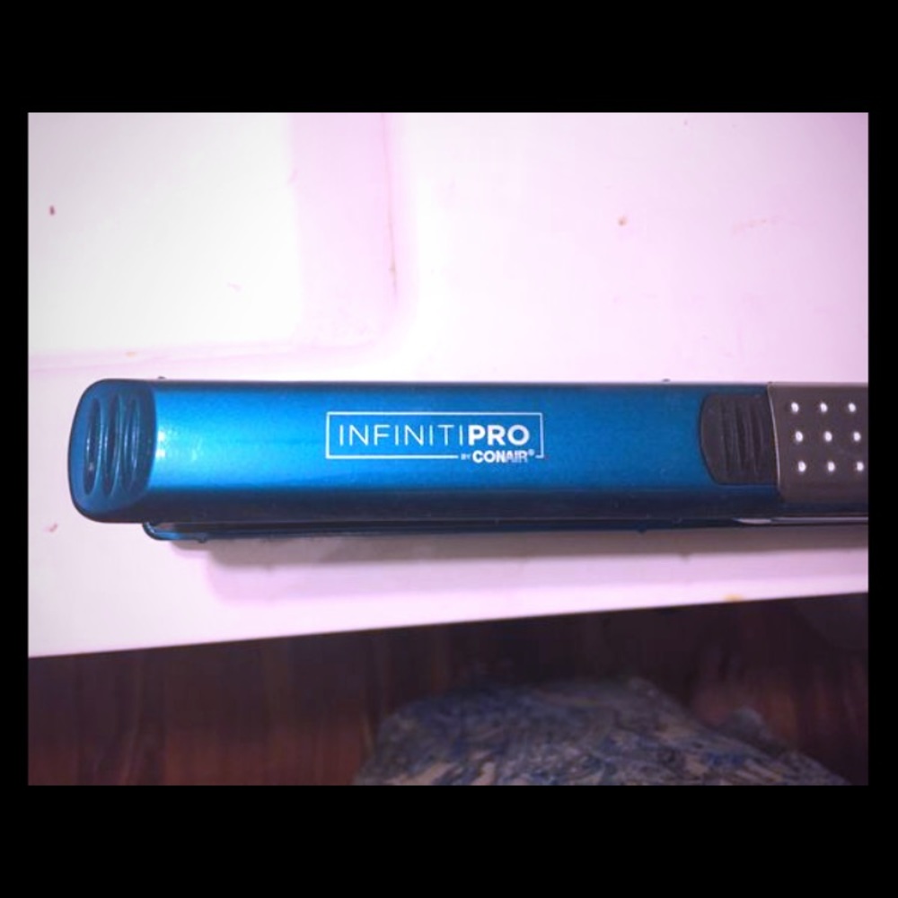 InfinitiPro Straightener